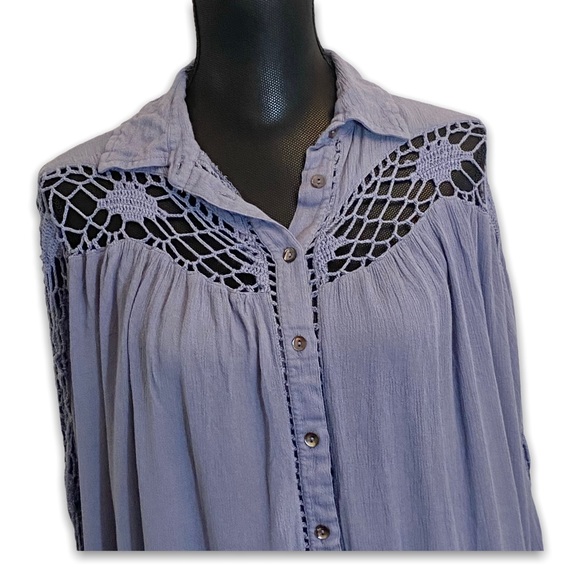 Free People Blouse Blue Small Crochet Shoulders - Picture 3 of 5